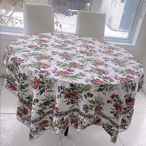 APRIL CORNELL Rectangular Floral Red & Green Tablecloth L: 84.5” X W: 59.5”